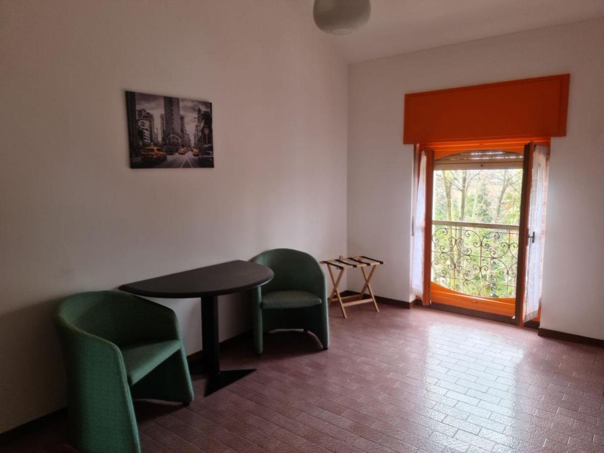 Villa Terzaghi Gorla Minore Екстер'єр фото